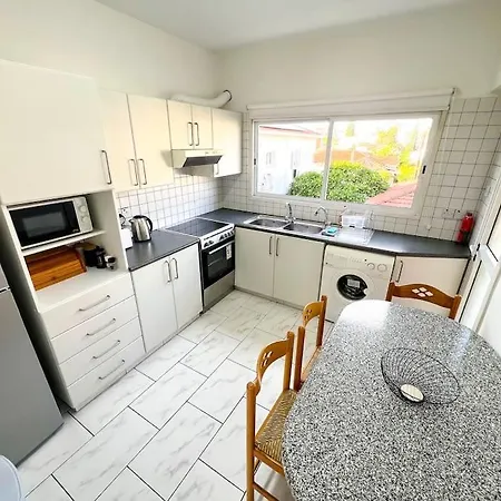 Samos Center, 2br Sleeps 4 Appartamento *