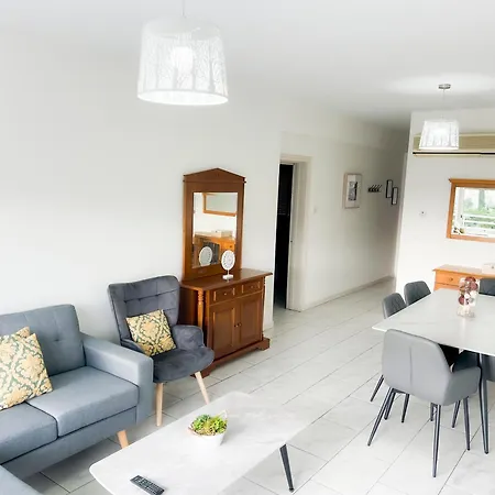 Samos Center, 2br Sleeps 4 Appartamento